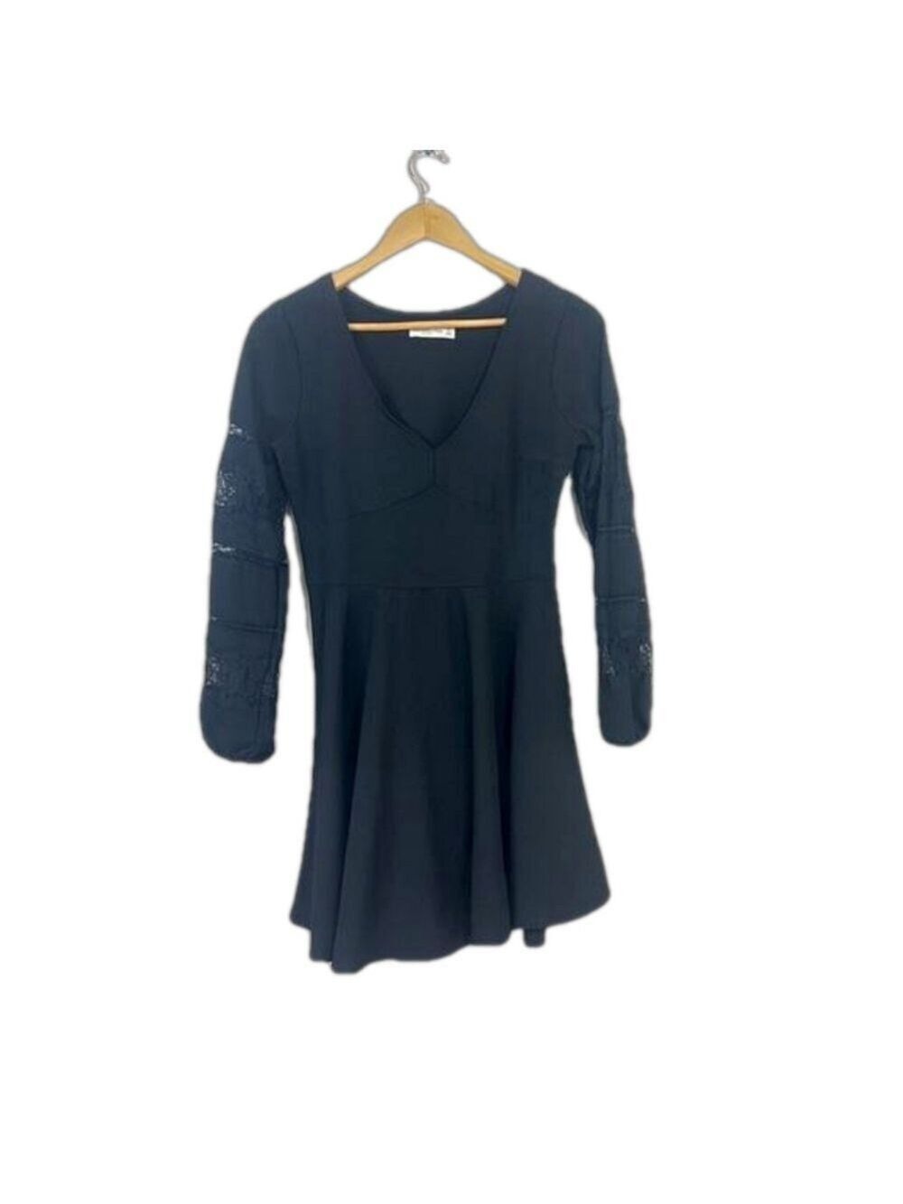 Abercrombie & Fitch Fit & Flare Dress Sz M Womans Black V-Neck Long Sleeve Lace